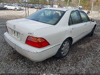 2001 Acura RL, VIN JH4KA96681C001028. Фото 4 из 6 с аукциона IAAI. Каталог авто из США OpenDataCar.
