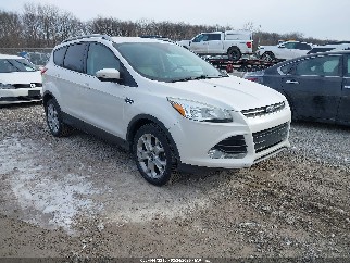 2016 Ford Escape, VIN 1FMCU9JX0GUA06512. Zdjęcie 1 z 6 z aukcji IAAI. Katalog aut z USA OpenDataCar.