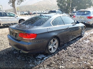 2007 Bmw 3 Series, VIN WBAWB73517PV83052. Zdjęcie 4 z 6 z aukcji IAAI. Katalog aut z USA OpenDataCar.