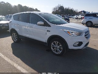 2017 Ford Escape, VIN 1FMCU9GD9HUA69123. Фото 1 з 6 з аукціону IAAI. Каталог авто зі США OpenDataCar.