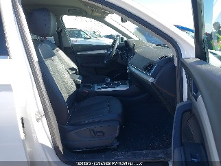 2020 Audi Q5, VIN WA1ANAFY1L2101205. Photo 5 of 6 from IAAI auction. OpenDataCar US salvage catalog.