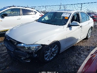 2017 Bmw 3 Series, VIN WBA8E5G59HNU41480. Фото 2 з 6 з аукціону IAAI. Каталог авто зі США OpenDataCar.