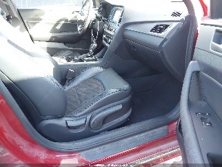 2018 Hyundai Sonata, VIN 5NPE34AF5JH650454. Фото 5 з 6 з аукціону IAAI. Каталог авто зі США OpenDataCar.