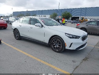 2024 Bmw i5, VIN WBY33FK09RCT02661. Фото 1 из 6 с аукциона IAAI. Каталог авто из США OpenDataCar.