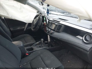 2018 Toyota RAV4, VIN JTMBFREV8JJ731111. Фото 5 з 6 з аукціону IAAI. Каталог авто зі США OpenDataCar.
