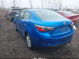 2018 Toyota Yaris, VIN 3MYDLBYV2JY325018. Фото 3 з 6 з аукціону IAAI. Каталог авто зі США OpenDataCar.