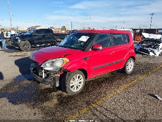 2012 Kia Soul, VIN KNDJT2A6XC7394273. Фото 2 з 6 з аукціону IAAI. Каталог авто зі США OpenDataCar.