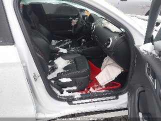 2019 Audi RS3, VIN WUABWGFF6KA906617. Фото 5 из 6 с аукциона IAAI. Каталог авто из США OpenDataCar.