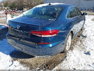 2020 Volkswagen Passat, VIN 1VWSA7A39LC008282. Фото 4 з 6 з аукціону IAAI. Каталог авто зі США OpenDataCar.