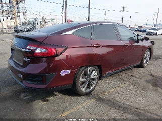 2018 Honda Clarity Plug In Hybrid, VIN JHMZC5F31JC015151. Фото 4 из 6 с аукциона IAAI. Каталог авто из США OpenDataCar.