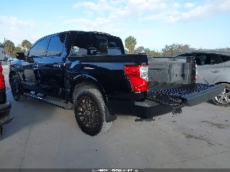 2017 Nissan Titan, VIN 1N6AA1E54HN572227. Фото 3 з 6 з аукціону IAAI. Каталог авто зі США OpenDataCar.