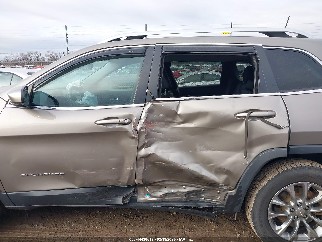 2019 Jeep Cherokee, VIN 1C4PJMLX1KD239354. Фото 6 з 6 з аукціону IAAI. Каталог авто зі США OpenDataCar.
