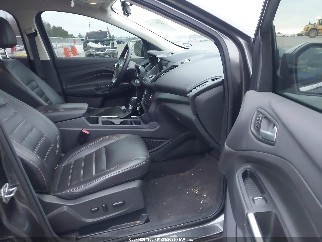 2017 Ford Escape, VIN 1FMCU0GD7HUB41125. Фото 5 з 6 з аукціону IAAI. Каталог авто зі США OpenDataCar.