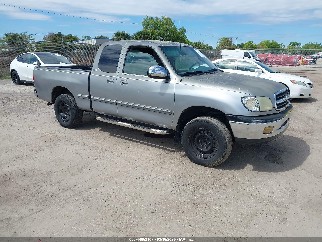 2002 Toyota Tundra, VIN 5TBRN34122S332365. Фото 1 из 6 с аукциона IAAI. Каталог авто из США OpenDataCar.