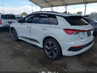 2024 Audi Q4 e-tron, VIN WA1KUBFZ0RP060552. Фото 3 з 6 з аукціону IAAI. Каталог авто зі США OpenDataCar.