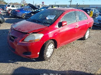 2010 Toyota Yaris, VIN JTDBT4K38A1380165. Фото 2 з 6 з аукціону IAAI. Каталог авто зі США OpenDataCar.