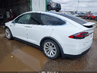 2016 Tesla Model X, VIN 5YJXCBE2XGF005794. Фото 3 из 6 с аукциона IAAI. Каталог авто из США OpenDataCar.