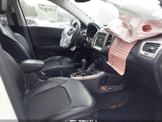 2018 Jeep Compass, VIN 3C4NJDBB3JT101403. Фото 5 з 6 з аукціону IAAI. Каталог авто зі США OpenDataCar.