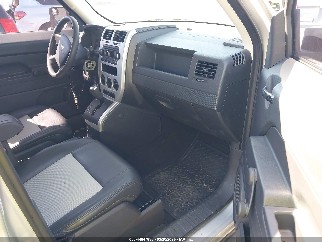 2008 Jeep Patriot, VIN 1J8FF28W58D588620. Photo 5 of 6 from IAAI auction. OpenDataCar US salvage catalog.