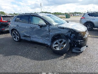 2025 Audi Q4 e-tron, VIN WA1LUBFZ4SP065831. Фото 1 з 6 з аукціону IAAI. Каталог авто зі США OpenDataCar.