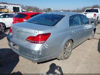 2007 Toyota Avalon, VIN 4T1BK36B67U173792. Zdjęcie 4 z 6 z aukcji IAAI. Katalog aut z USA OpenDataCar.