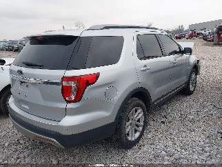2017 Ford Explorer, VIN 1FM5K7D86HGA69136. Фото 4 з 6 з аукціону IAAI. Каталог авто зі США OpenDataCar.