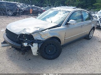 2004 Volkswagen Passat, VIN WVWTH63B04E173242. Zdjęcie 2 z 6 z aukcji IAAI. Katalog aut z USA OpenDataCar.