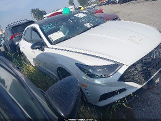 2022 Hyundai Sonata, VIN KMHL44J24NA235457. Фото 1 з 6 з аукціону IAAI. Каталог авто зі США OpenDataCar.