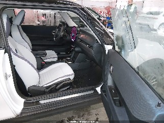 2025 Mini Hardtop, VIN WMW13GD02S2X04672. Zdjęcie 5 z 6 z aukcji IAAI. Katalog aut z USA OpenDataCar.