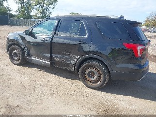 2017 Ford Explorer, VIN 1FM5K8D84HGE30787. Фото 3 из 6 с аукциона IAAI. Каталог авто из США OpenDataCar.