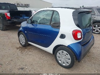 2017 Smart Fortwo, VIN WMEFJ5DAXHK172447. Фото 3 з 6 з аукціону IAAI. Каталог авто зі США OpenDataCar.