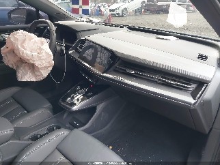 2025 Audi Q4 e-tron Sportback, VIN WA14UBFZ7SP032682. Фото 5 из 6 с аукциона IAAI. Каталог авто из США OpenDataCar.