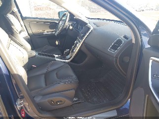 2015 Volvo XC60, VIN YV449MDV5F2709649. Фото 5 из 6 с аукциона IAAI. Каталог авто из США OpenDataCar.