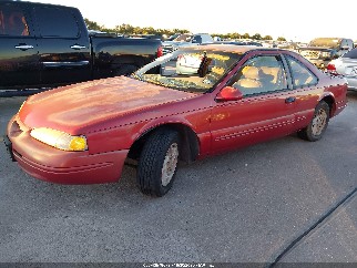 1997 Ford Thunderbird, VIN 1FALP62W3VH155279. Zdjęcie 2 z 6 z aukcji IAAI. Katalog aut z USA OpenDataCar.