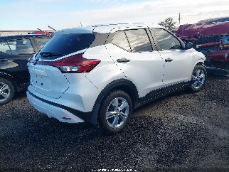 2024 Nissan Kicks, VIN 3N1CP5BV3RL594441. Фото 4 з 6 з аукціону IAAI. Каталог авто зі США OpenDataCar.