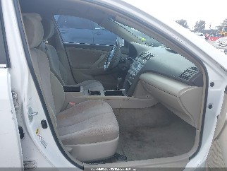 2011 Toyota Camry, VIN 4T4BF3EK5BR187302. Фото 5 з 6 з аукціону IAAI. Каталог авто зі США OpenDataCar.