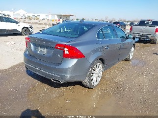2018 Volvo S60, VIN LYV402TK3JB168956. Фото 4 з 6 з аукціону IAAI. Каталог авто зі США OpenDataCar.