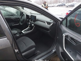 2019 Toyota RAV4, VIN 2T3H1RFV1KW036978. Фото 5 з 6 з аукціону IAAI. Каталог авто зі США OpenDataCar.