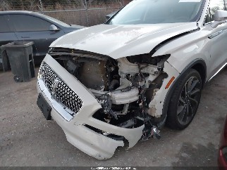 2022 Lincoln Nautilus, VIN 2LMPJ8K9XNBL11933. Фото 6 з 6 з аукціону IAAI. Каталог авто зі США OpenDataCar.