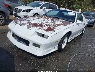 1992 Chevrolet Camaro, VIN 1G1FP23T4NL166561. Фото 2 з 6 з аукціону IAAI. Каталог авто зі США OpenDataCar.