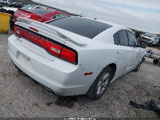2013 Dodge Charger, VIN 2C3CDXHG1DH701549. Фото 4 з 6 з аукціону IAAI. Каталог авто зі США OpenDataCar.