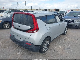 2020 Kia Soul, VIN KNDJ23AU6L7121726. Фото 4 з 6 з аукціону IAAI. Каталог авто зі США OpenDataCar.