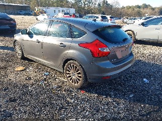 2012 Ford Focus, VIN 1FAHP3N2XCL402076. Фото 3 з 6 з аукціону IAAI. Каталог авто зі США OpenDataCar.