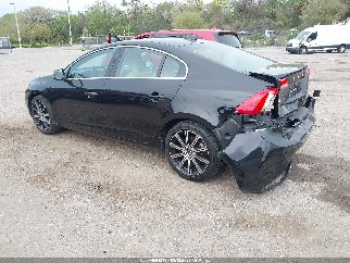 2018 Volvo S60, VIN LYV402TK7JB190006. Фото 3 з 6 з аукціону IAAI. Каталог авто зі США OpenDataCar.