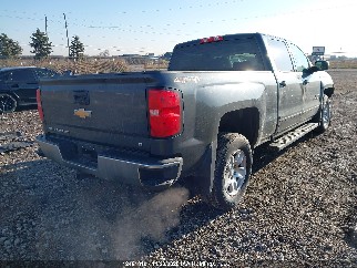 2017 Chevrolet Silverado 1500, VIN 1GCUKREC5HF153324. Zdjęcie 4 z 6 z aukcji IAAI. Katalog aut z USA OpenDataCar.