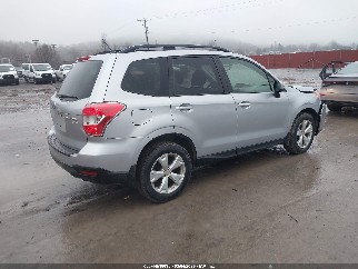 2015 Subaru Forester, VIN JF2SJADC2FH819572. Фото 4 з 6 з аукціону IAAI. Каталог авто зі США OpenDataCar.
