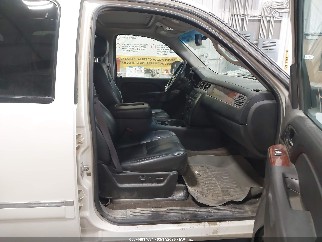 2011 Gmc Yukon XL, VIN 1GKS2KE32BR198875. Фото 5 з 6 з аукціону IAAI. Каталог авто зі США OpenDataCar.