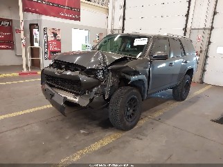 2017 Toyota 4Runner, VIN JTEBU5JR3H5454311. Фото 2 з 6 з аукціону IAAI. Каталог авто зі США OpenDataCar.