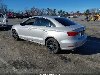 2015 Audi A3, VIN WAUEFGFF7F1019380. Фото 3 из 6 с аукциона IAAI. Каталог авто из США OpenDataCar.