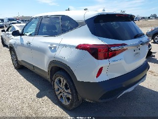 2021 Kia Seltos, VIN KNDEPCAAXM7145893. Фото 3 з 6 з аукціону IAAI. Каталог авто зі США OpenDataCar.